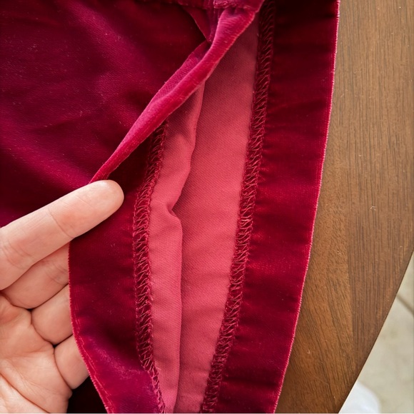 GAP Recycled High Rise Velvet Pant (Petite) - Picture 5 of 14